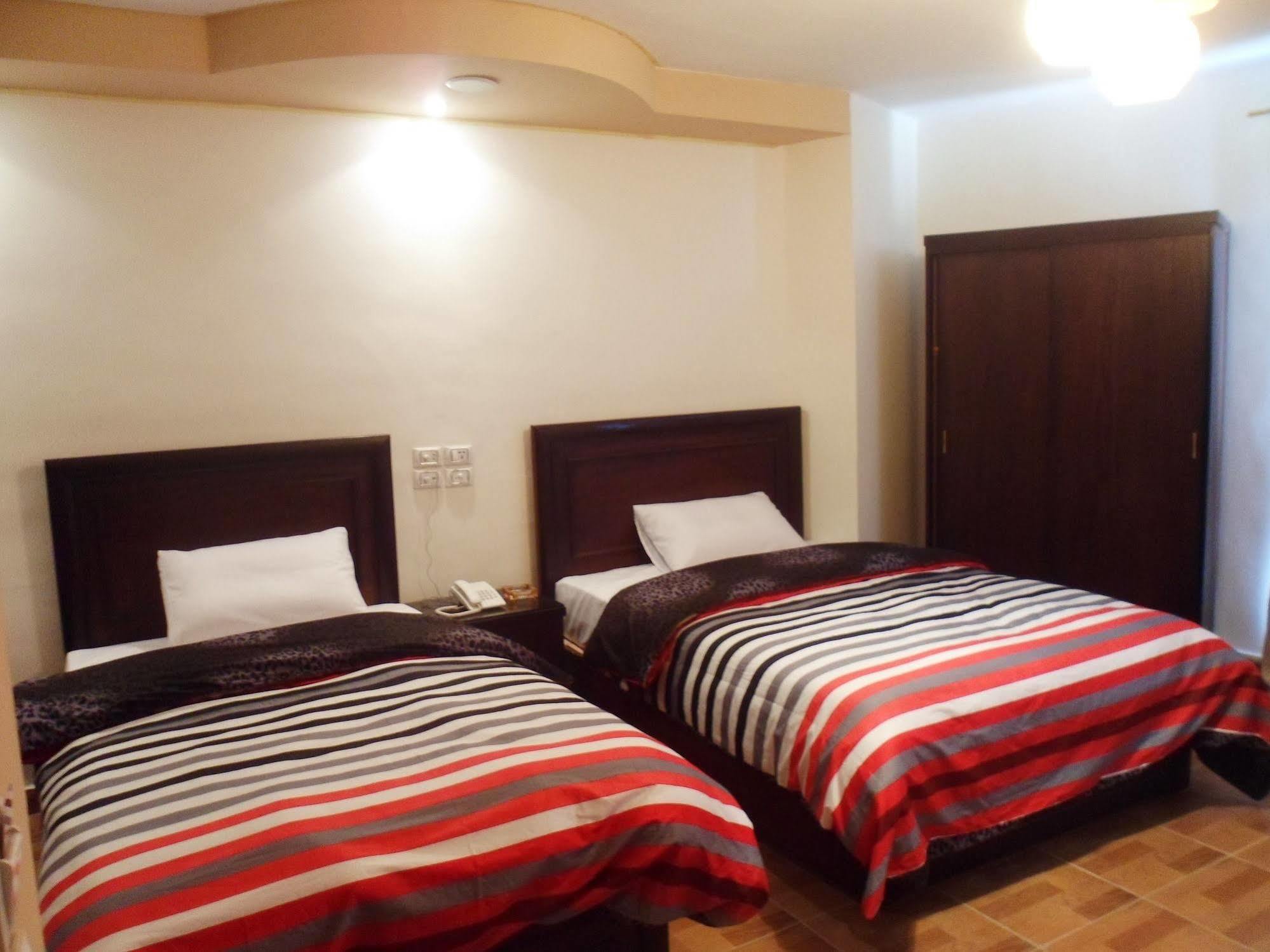 Mandarin Hostel Cairo Exterior photo