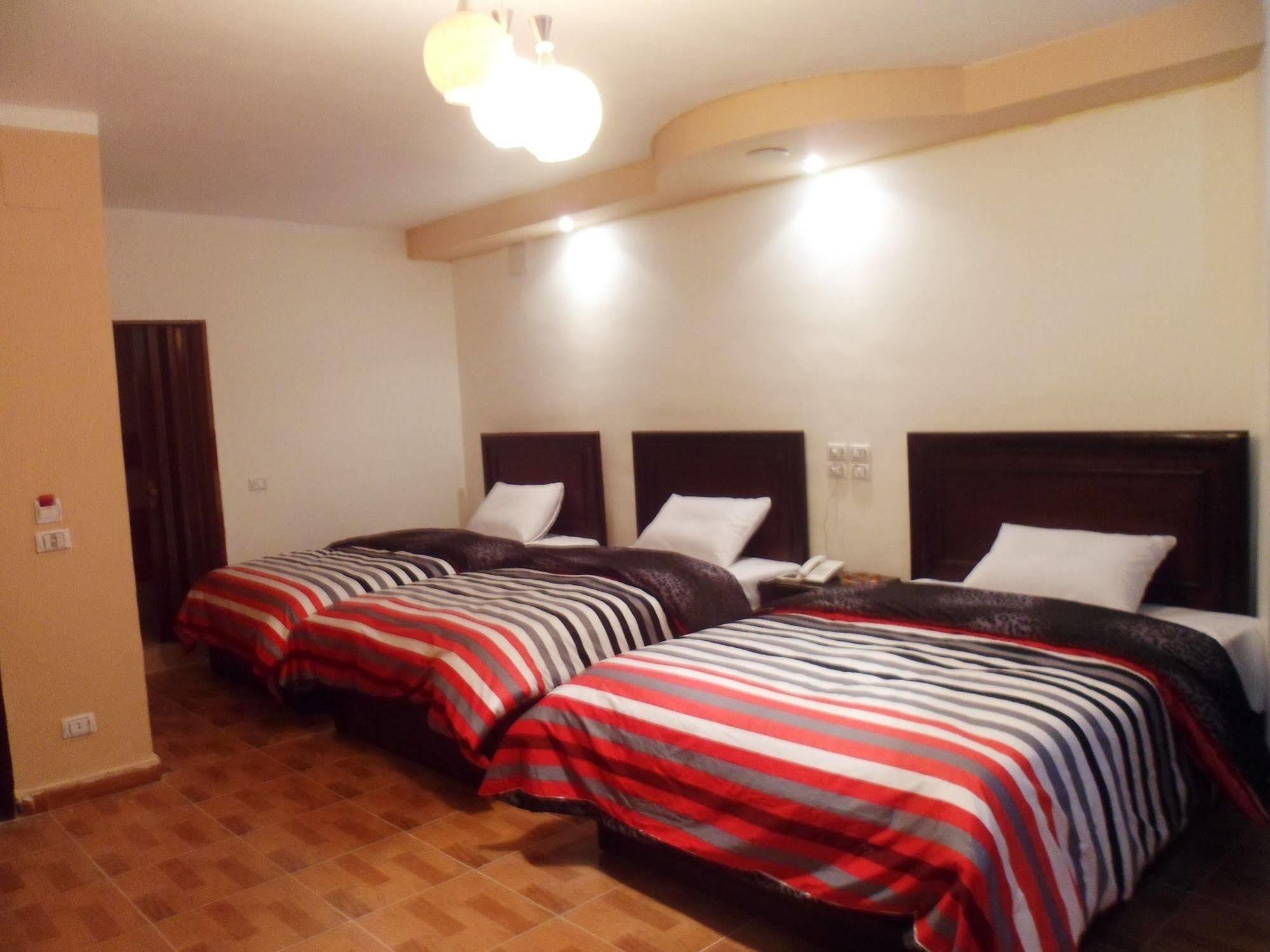 Mandarin Hostel Cairo Exterior photo