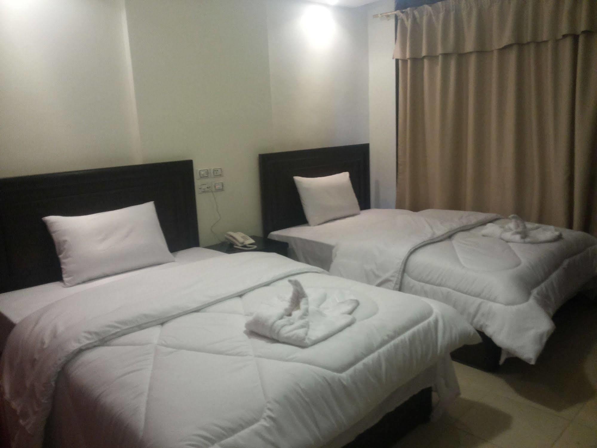 Mandarin Hostel Cairo Exterior photo